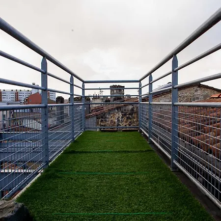 200m In - Panoramic View Of The Roofs